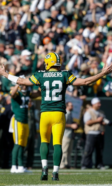 Rodgers throws 5 TD passes, Packers gash Raiders 42-24